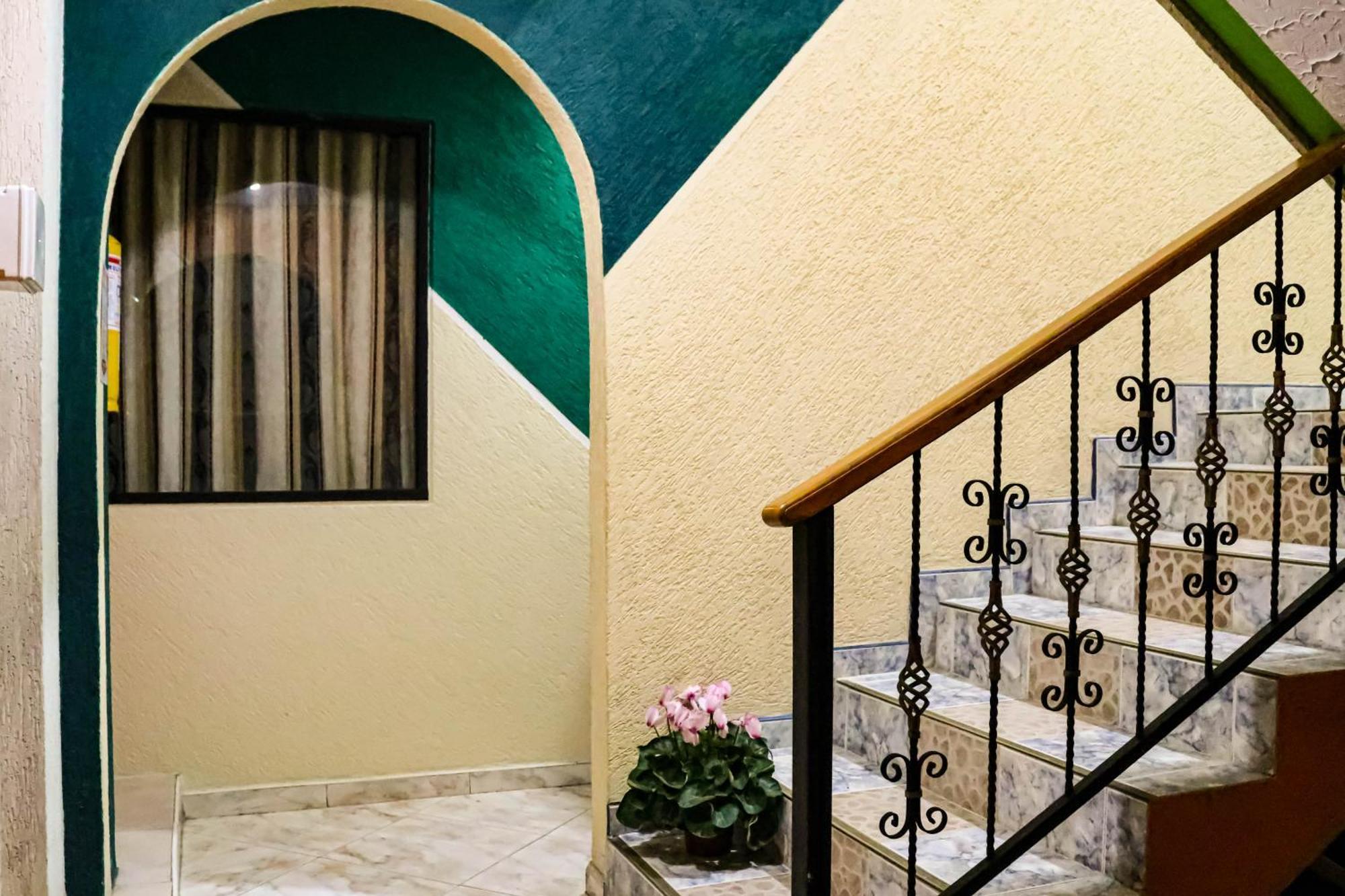 Hotel Ciudad Dulce Моникира Экстерьер фото