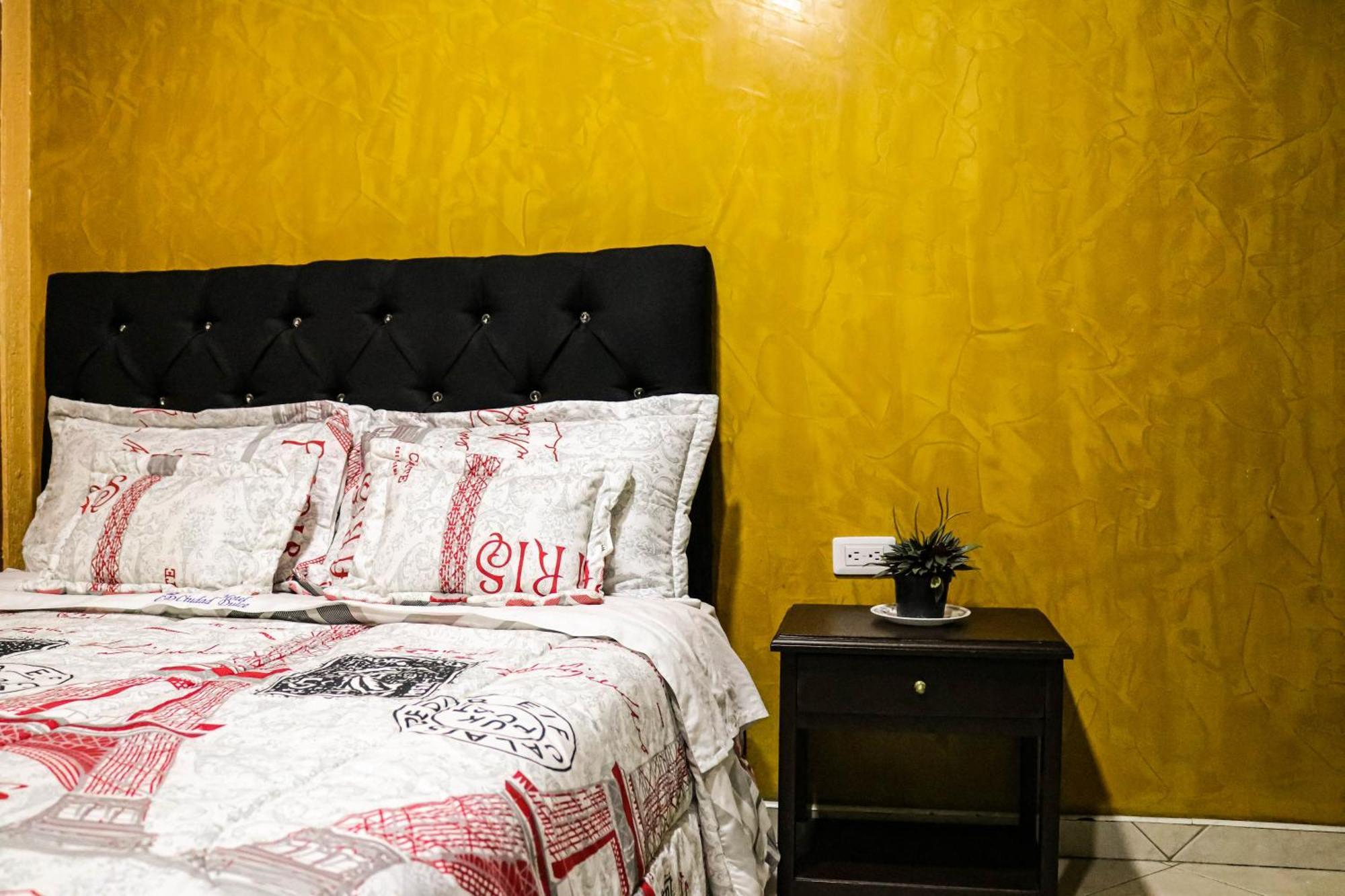 Hotel Ciudad Dulce Моникира Экстерьер фото
